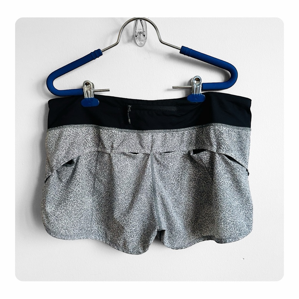 ★ Lululemon Speed Up Short Long Updated Fit - Heather Lux Multi Black ★ - Picture 15 of 17